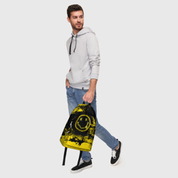Рюкзак с принтом Нирвана Гранж Nirvana Smile для любого человека, вид спереди №5. Цвет основы: белый
