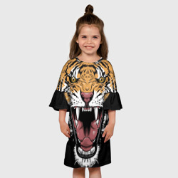 Платье с принтом Оскал амурского тигра для ребенка, вид на модели спереди №3. Цвет основы: белый