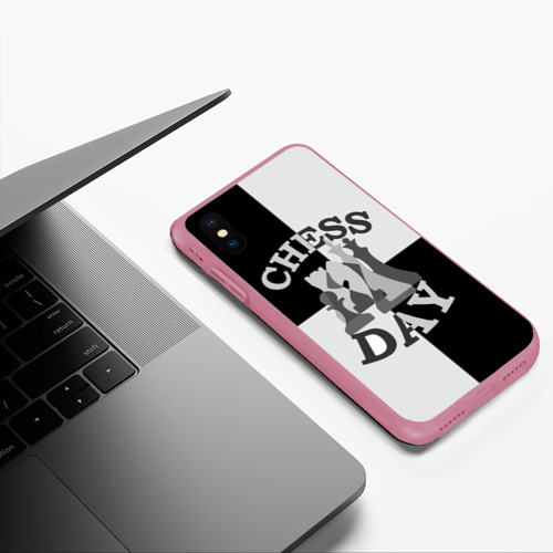 Чехол для iPhone XS Max матовый Шахматный День, цвет малиновый - фото 5