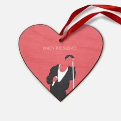 Деревянная игрушка Сердце Ганн на концерте