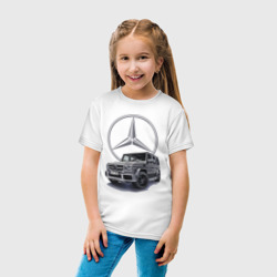 Футболка с принтом Mercedes Gelendwagen G63 AMG G-class G400d для ребенка, вид на модели спереди №3. Цвет основы: белый