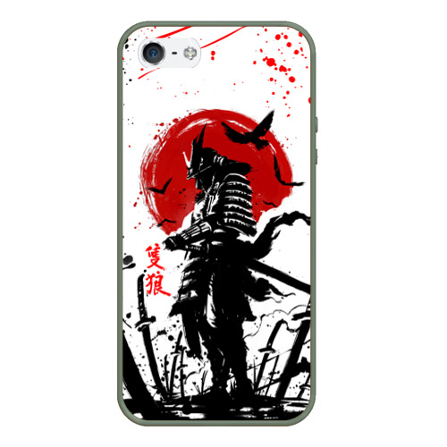 Чехол для iPhone 5/5S матовый Ghost of Tsushima: самурай на фоне красного солнца, цвет темно-зеленый