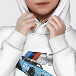 Худи с принтом BMW M Performance Motorsport для ребенка, вид на модели спереди №5. Цвет основы: белый
