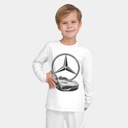 Пижама с принтом Mercedes - команда победителей! для мужчины, вид на модели спереди №2. Цвет основы: белый