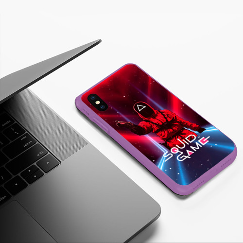 Чехол для iPhone XS Max матовый Игра в кальмара - выстрел, цвет фиолетовый - фото 5