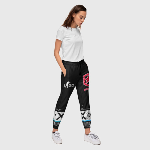 Женские брюки 3D с принтом GAMBIT CS:GO | Printstream, вид сбоку #3