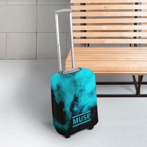 Чехол для чемодана 3D Мэттью Беллами бирюзовый туман Muse, цвет 3D печать - фото 3