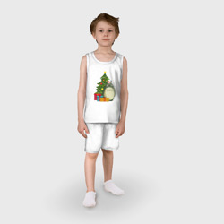 Пижама с принтом Тоторо новогодний для ребенка, вид на модели спереди №2. Цвет основы: белый