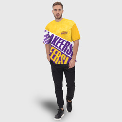 Футболка с принтом Лос Анджелес Лейкерс Los Angeles Lakers для мужчины, вид на модели спереди №3. Цвет основы: белый
