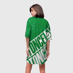Платье с принтом Бостон Селтикс, Boston Celtics для женщины, вид на модели сзади №2. Цвет основы: белый