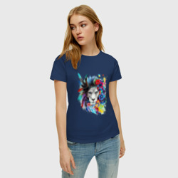 Женская футболка хлопок Лев в цветах и перьях - фото 2