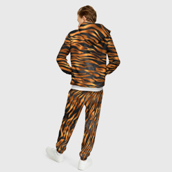 Костюм с принтом В шкуре тигра для мужчины, вид на модели сзади №2. Цвет основы: белый