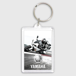 Брелок прямоугольный 35*50 Yamaha на вираже