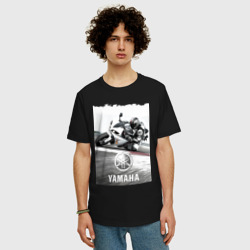 Мужская футболка хлопок Oversize Yamaha на вираже - фото 2