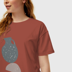 Женская футболка хлопок Oversize Кувшин на камнях в равновесии  - фото 2
