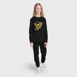 Пижама с принтом Pittsburgh Penguins Питтсбург Пингвинз для ребенка, вид на модели спереди №3. Цвет основы: черный