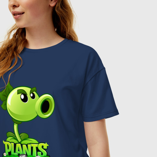 Женская футболка хлопок Oversize с принтом Plants vs Zombies Горохострел, фото на моделе #1