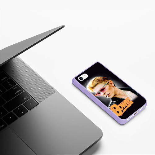 Чехол для iPhone 5/5S матовый David Bowie Smoking, цвет светло-сиреневый - фото 5