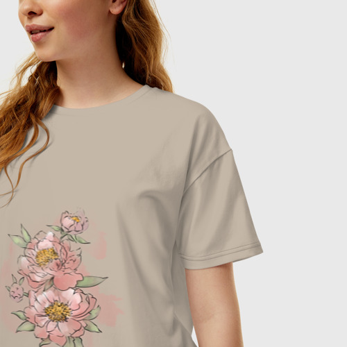 Женская футболка хлопок Oversize с принтом Нежные розовые цветы, фото на моделе #1