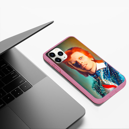 Чехол для iPhone 11 Pro Max матовый Ziggy Stardust Portrait, цвет малиновый - фото 5
