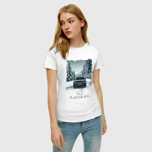 Женская футболка хлопок с принтом Lexus - зимняя дорога, фото на моделе #1