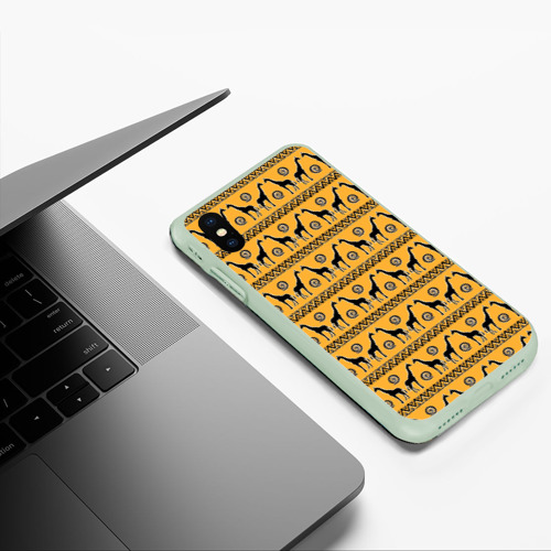 Чехол для iPhone XS Max матовый Жирафы   сафари, цвет салатовый - фото 5