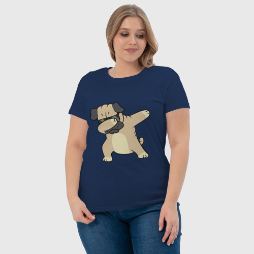 Женская футболка хлопок с принтом Дэббинг мопс в чёрных очках  - Dabbing dog), фото #4