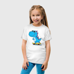 Футболка с принтом Динозавр скейтбордист для ребенка, вид на модели спереди №3. Цвет основы: белый