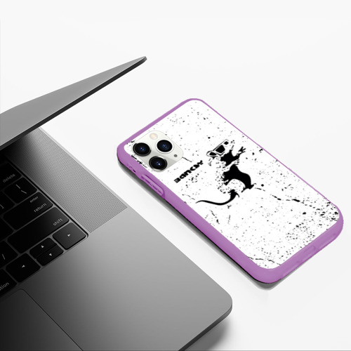 Чехол для iPhone 11 Pro Max матовый Banksy крыса в очках, цвет фиолетовый - фото 5