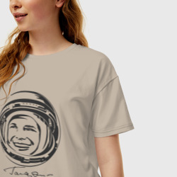Женская футболка хлопок Oversize Юрий Гагарин День Космонавтики - фото 2