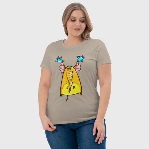 Женская футболка хлопок Птички тащат слона за уши, цвет миндальный - фото 6