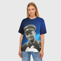 Женская футболка oversize 3D Юрий Гагарин с голубем 3D - фото 2