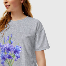Женская футболка хлопок Oversize Фиолетовые ирисы - фото 2
