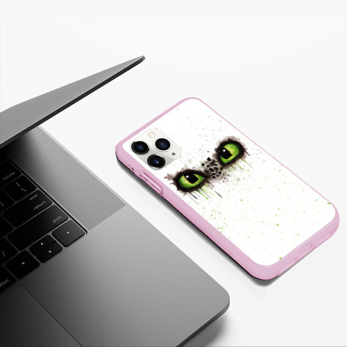 Чехол для iPhone 11 Pro Max матовый КАК ПРИРУЧИТЬ ДРАКОНА | ГЛАЗА БЕЗЗУБИКА, цвет розовый - фото 5