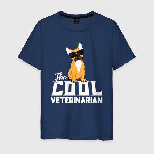 Мужская футболка из хлопка с принтом Крутой ветеринар французский бульдог, вид спереди №1