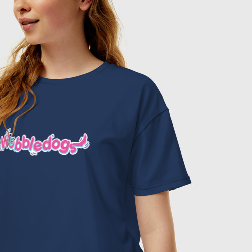 Женская футболка хлопок Oversize Wobbledogs text logo, цвет темно-синий - фото 3