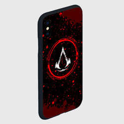 Чехол для iPhone XS Max матовый Символ Assassin's Creed и краска вокруг на темном фоне - фото 2