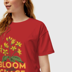 Женская футболка хлопок Oversize Bloom with grace - фото 2