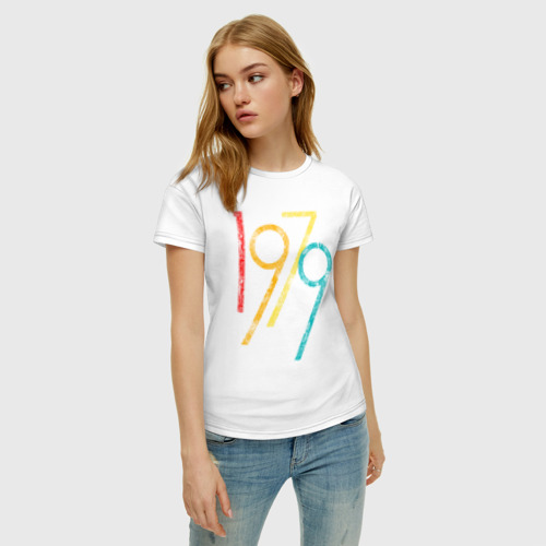 Женская футболка хлопок с принтом Огромное число 1979, фото на моделе #1