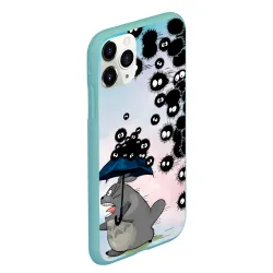 Чехол для iPhone 11 Pro Max матовый Тоторо бегущий от чернушек - фото 2