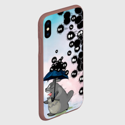 Чехол для iPhone XS Max матовый Тоторо бегущий от чернушек - фото 2