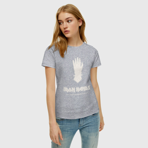 Женская футболка хлопок с принтом Железные руки лого (винтаж), фото на моделе #1
