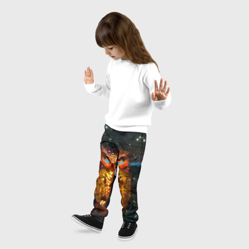 Детские брюки 3D с принтом Космический взгляд совы, фото на моделе #1