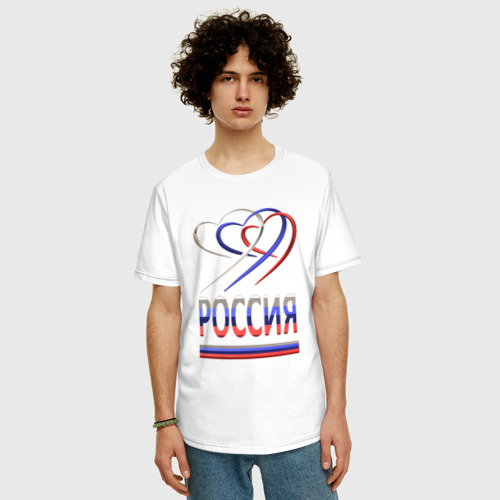 Мужская футболка хлопок Oversize с принтом Россия: триколор и три сердца, фото на моделе #1