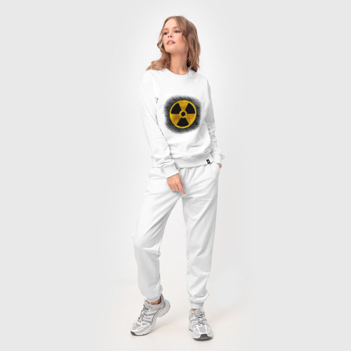 Женский костюм хлопок с принтом Знак радиоактивность, фото на моделе #1