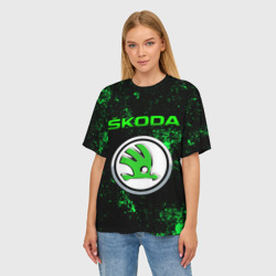 Женская футболка oversize 3D Skoda - зеленые брызги - фото 2
