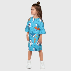 Платье с принтом Прикольные акулята - паттерн для ребенка, вид на модели спереди №2. Цвет основы: белый