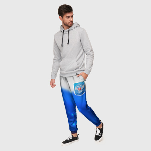 Мужские брюки 3D Герб России на фоне  флага, цвет 3D печать - фото 3