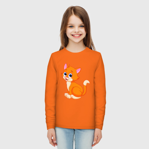 Детский лонгслив хлопок с принтом Оранжевый котик сидит и смотрит, вид сбоку #3