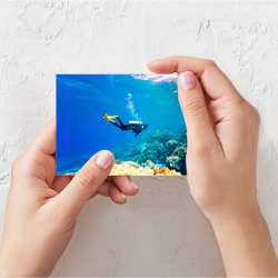 Поздравительная открытка Аквалангист исследует коралловый риф - фото 2